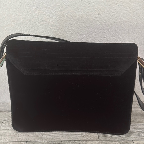 Massimo Dutti Black Velvet Crossbody Bag - Picture 2 of 15